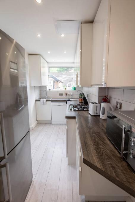 Windsor House 3 Bedrooms Sleeps 8 Manchester Exterior photo